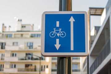 Panneau de circulation double sens cyclable