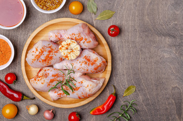 Raw chicken drumsticks