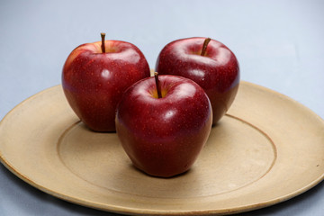 Red apple