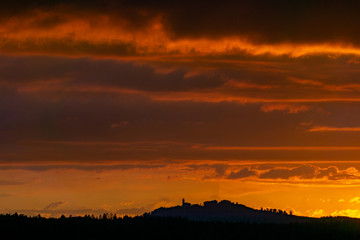 Obraz premium Sonnenuntergang Bussen Riedlingen