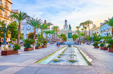 Walk in old town of Cadiz, Spain © efesenko
