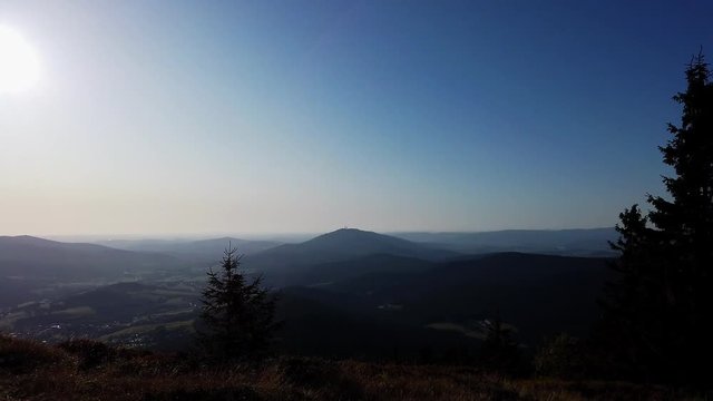 Panning on top of Osserchutzhaus mountain.