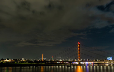 Night shot d&uuml;sseldorf Media harbor