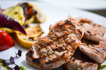 grilled meat & vegetables with fresh ingredients