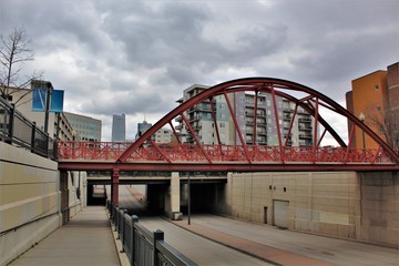 Fototapeta na wymiar Red Bridge