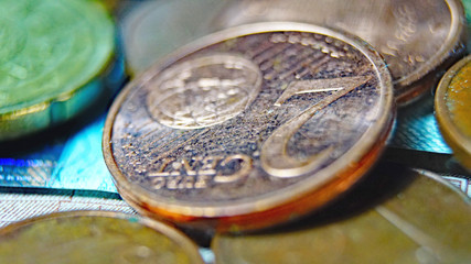 Papel moneda y monedas para fondos