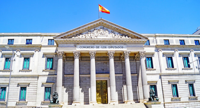 Fachada del edificio del Congreso de los Diputados, Madrid, Espa&ntilde;a, Europa