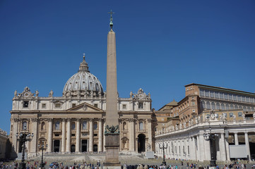 saint peters basilica in rome italy