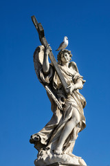 Obraz premium Bernini Angel Cross Seagull Castel Ponte Sant Angelo Rome Italy
