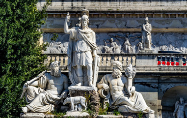 Fototapeta na wymiar Goddess of Rome Fountain Statues Piazza Popolo Rome Italy