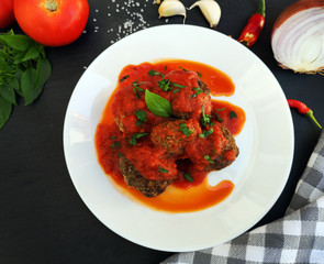 Meatballs in a spicy tomato sauce