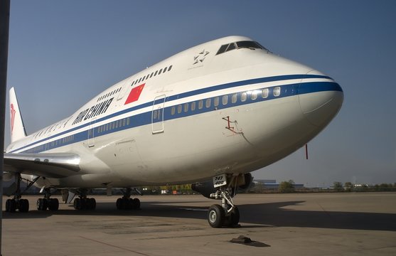  Boening  747 - Beijing aiport -  China air