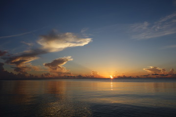 Sonnenuntergang im Pazifik japan Ishigaki 