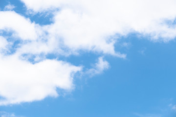 Obraz premium Natural light from the sun with blue sky and white clouds.