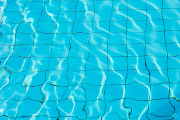 Obraz premium Water surface in blue swimming pool
