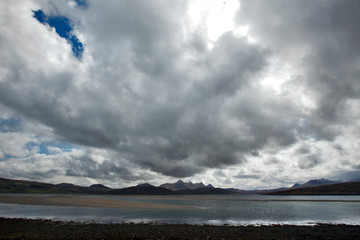 Obraz premium Dark clouds over the kyle at Tongue