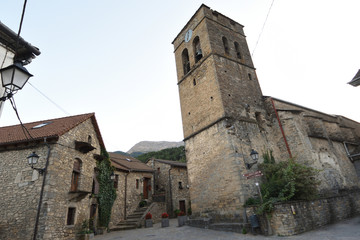 Fototapeta na wymiar church of Fiscal, Huesca province, Aragon, Spain