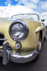 Phare et calandre de voiture am&eacute;ricaine de collection
