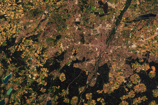 Satellite image of Munich, Germany. Contains modified Copernicus Sentinel data 2019.