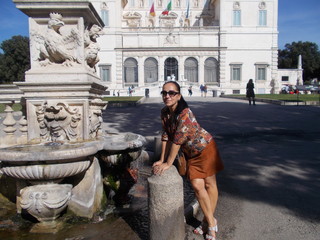 Jesienne uroki ogrodów Villi Borghese. Roma. © Jola i Darek 