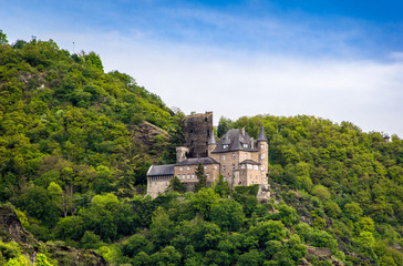 Fototapeta na wymiar Schöne Aussicht auf Burg Katz am Rhein, Deutschland