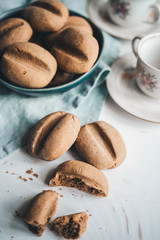 The cookies coffee beans shaped in the plate