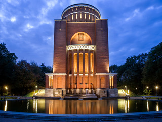Planetarium Stadtpark Hamburg Winterhude am Abend