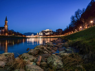 Fototapeta premium Salzburg at night, near River Salzach