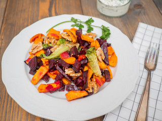 Super food dish - Oven vegetables with walnuts