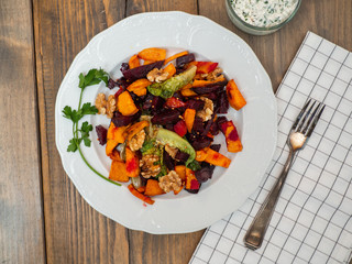Super food dish - Oven vegetables with walnuts