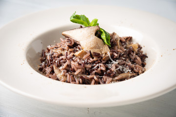 Risotto con funghi, cibo italiano