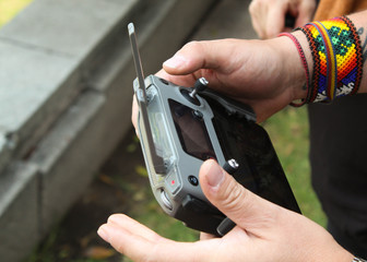 drone controlers hands
