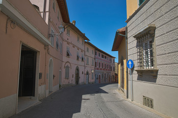 Obraz premium Montopoli in Val d'Arno narrow street architecture. Tuscany, Italy. HDR.