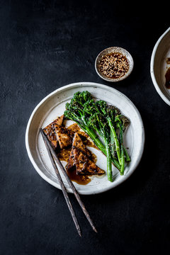 Braised bimi and tempe