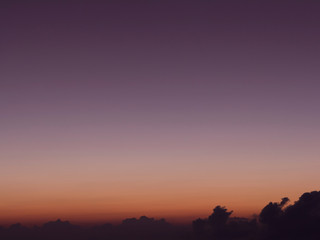 Obraz premium beautiful colorful sunset or sunrise sky with cloud background