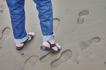 Huellas sobre la arena