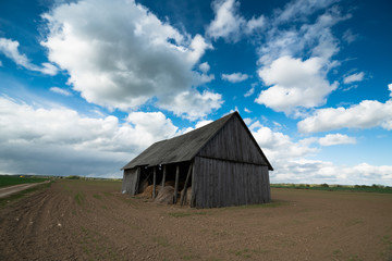 Obraz premium old building sunny spring day