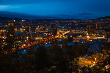 Oslo Stadt Abends Langzeitbelichtung