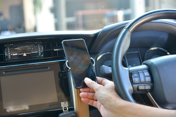 Hand on use mobile in car