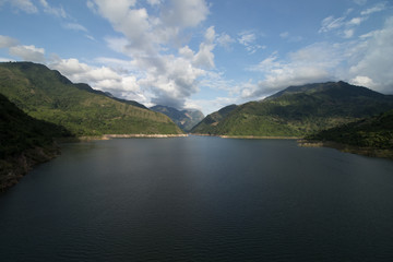 Obraz premium lake in mountains