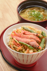 海老のかき揚げ丼