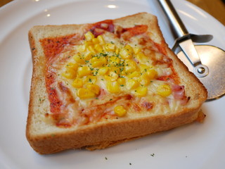 ピザトースト