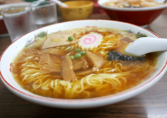 昔ながらの東京しょうゆラーメン