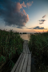 Fototapeta na wymiar lake and sunset