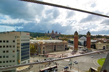 plaza España de Barcelona con cielo nublado