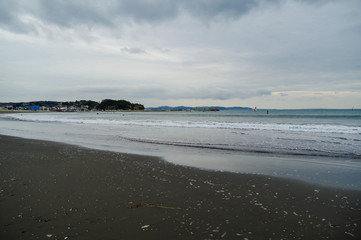 夕暮れ迫る片瀬東浜海岸