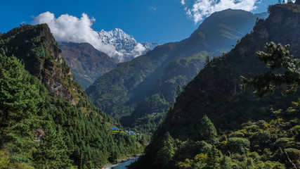 Fototapeta na wymiar majestic landscape at Thamserku mountain range in Nepal