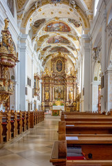 Fototapeta na wymiar church in Frauenkirchen interior