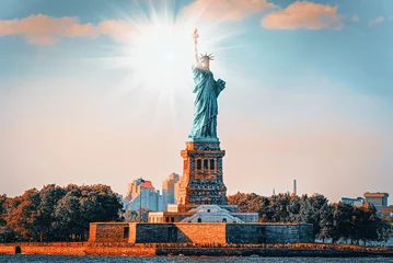 Keuken foto achterwand Vrijheidsbeeld Statue of Liberty (Liberty Enlightening the world) near New York.