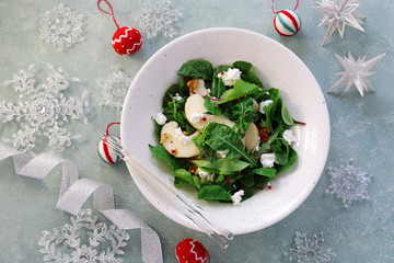 Pear salad with arugula, babyleaves ,cottage cheese, and walnut